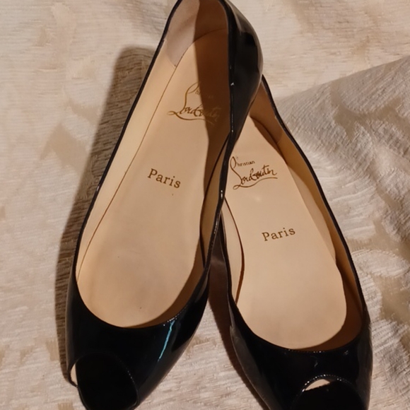 Christian Louboutin flats. - Picture 5 of 13
